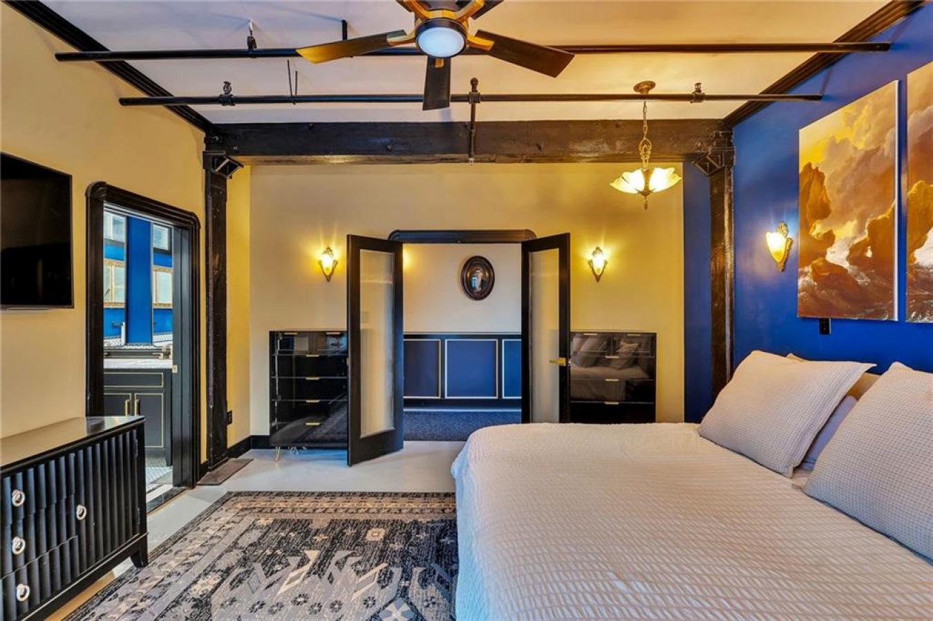 New Orleans, Orleans, 70130, United States, 2 Bedrooms Bedrooms, ,-1 BathroomBathrooms,Residential,For Sale,1998091