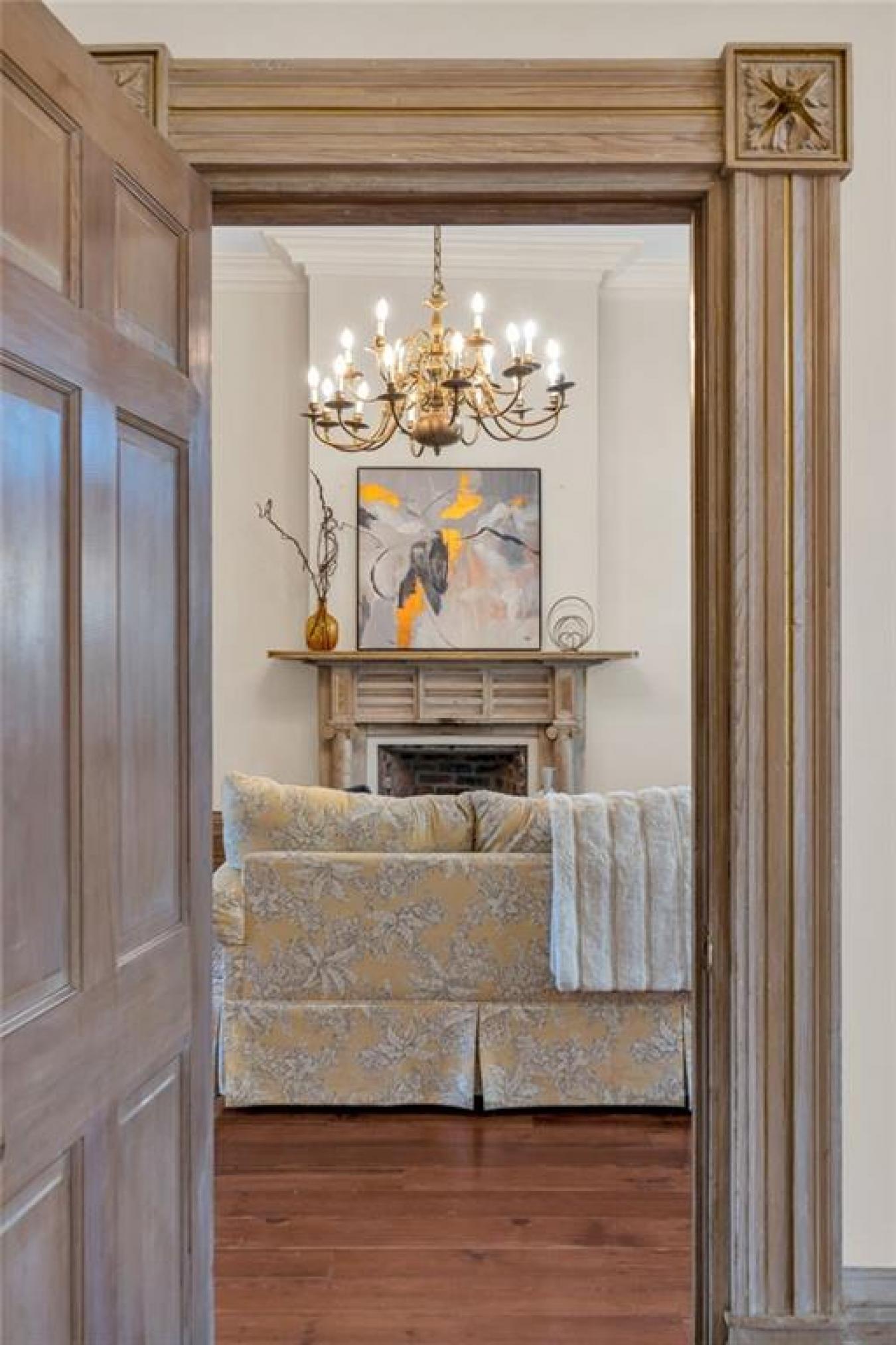 Perfectly situated in a beautifully restored Creole townhouse, this on – image 14