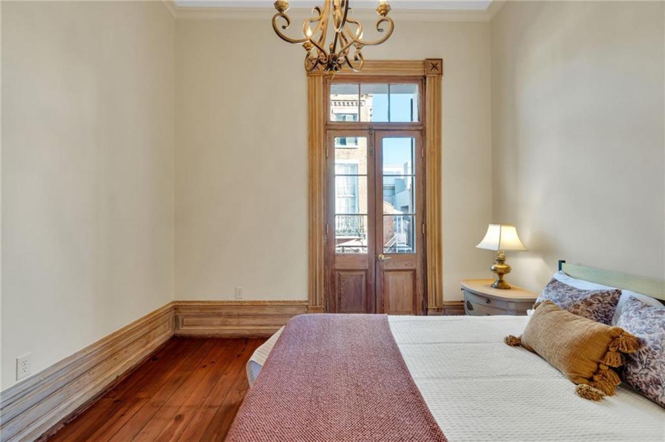 Perfectly situated in a beautifully restored Creole townhouse, this on – image 20