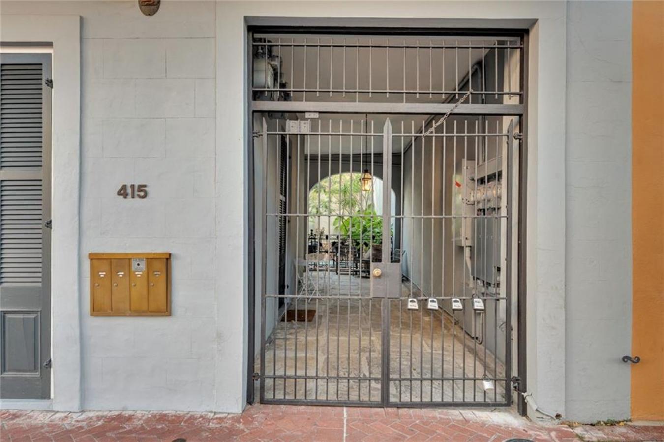 415 BURGUNDY Street 3A, New Orleans, Orleans, 70112, United States, 1 Bedroom Bedrooms, ,1 BathroomBathrooms,Residential,For Sale,415 BURGUNDY Street 3A,2527631