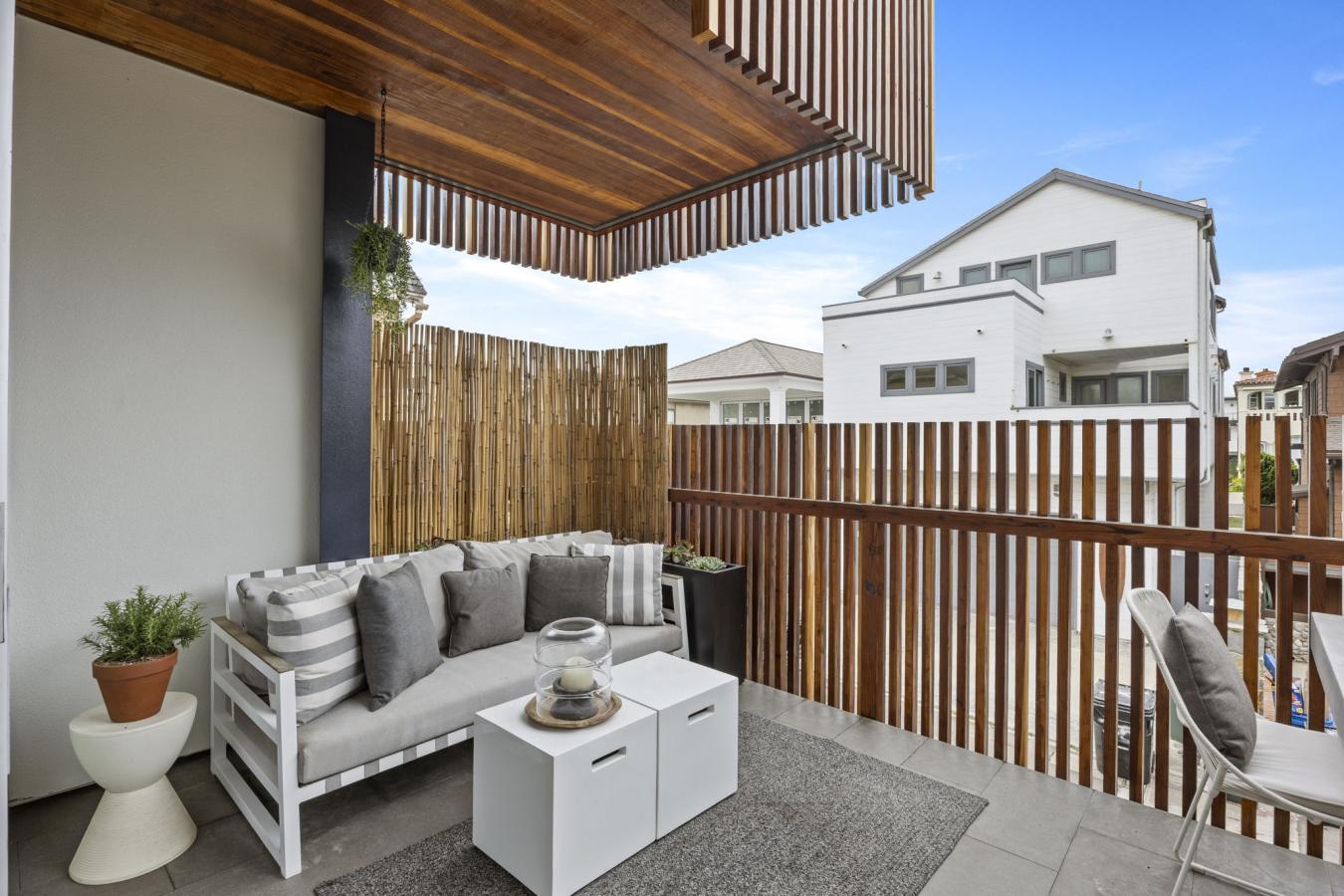 Hermosa Beach, Los Angeles, 90254, United States, 5 Bedrooms Bedrooms, ,5 BathroomsBathrooms,Residential,For Sale,1998742