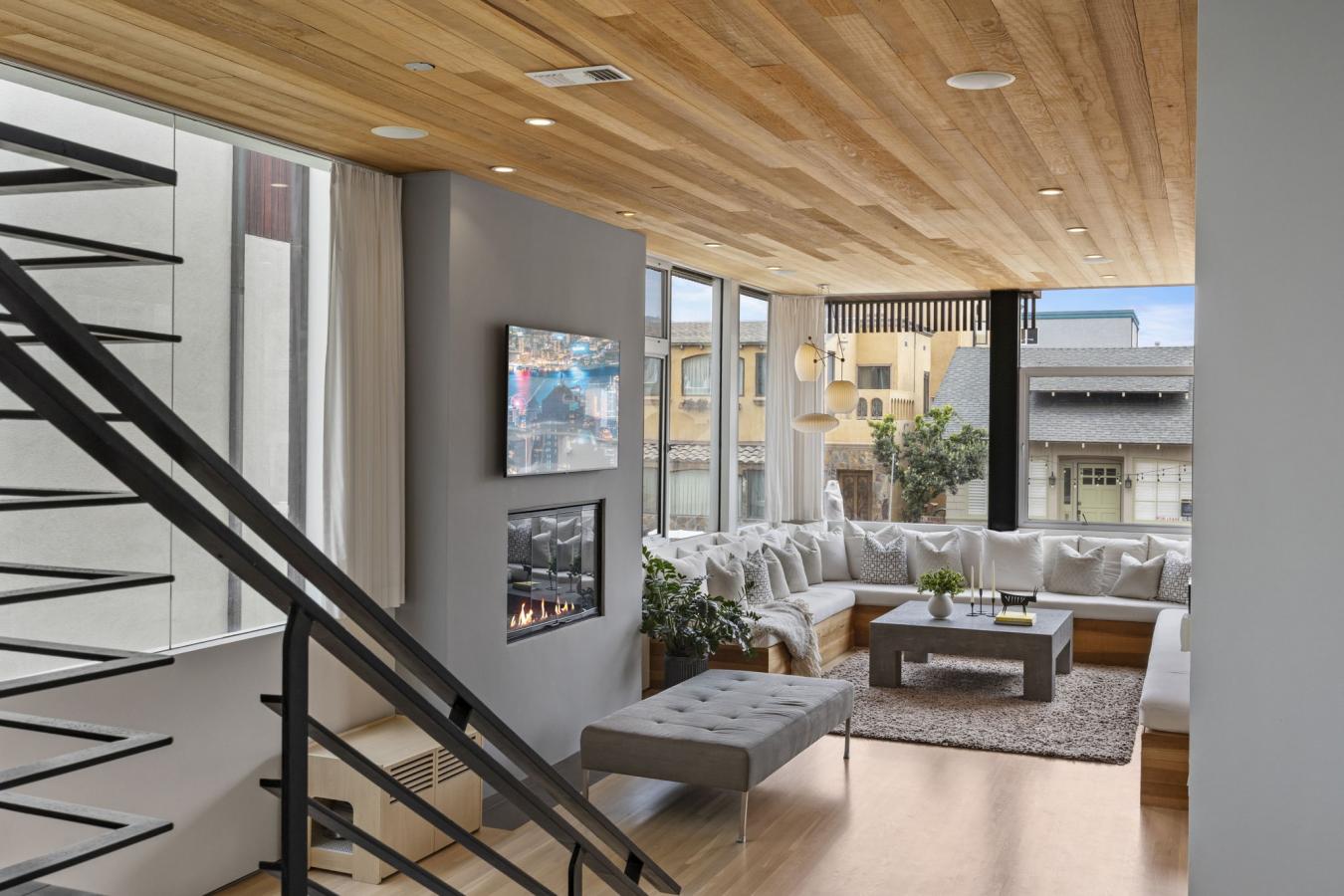 Hermosa Beach, Los Angeles, 90254, United States, 5 Bedrooms Bedrooms, ,5 BathroomsBathrooms,Residential,For Sale,1998742