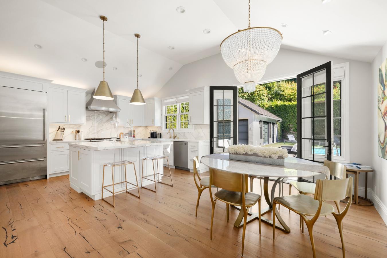 Beverly Hills, California, 90210, United States, 3 Bedrooms Bedrooms, ,5 BathroomsBathrooms,Residential,For Sale,1998089