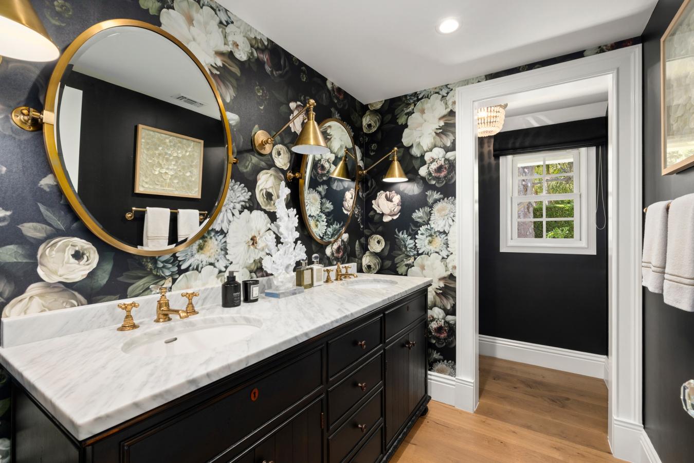 Beverly Hills, California, 90210, United States, 3 Bedrooms Bedrooms, ,5 BathroomsBathrooms,Residential,For Sale,1998089