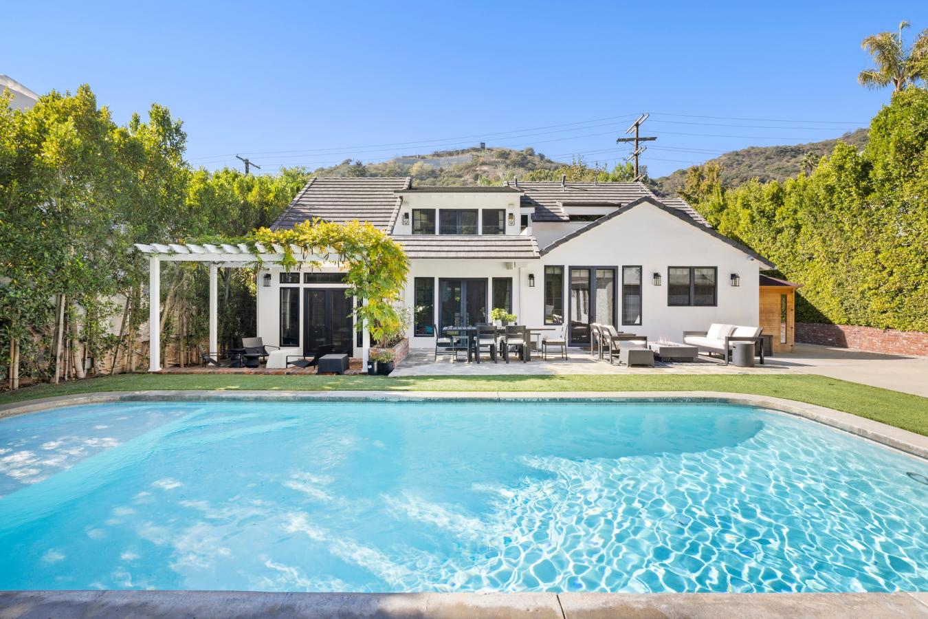 Beverly Hills, California, 90210, United States, 3 Bedrooms Bedrooms, ,5 BathroomsBathrooms,Residential,For Sale,1998089