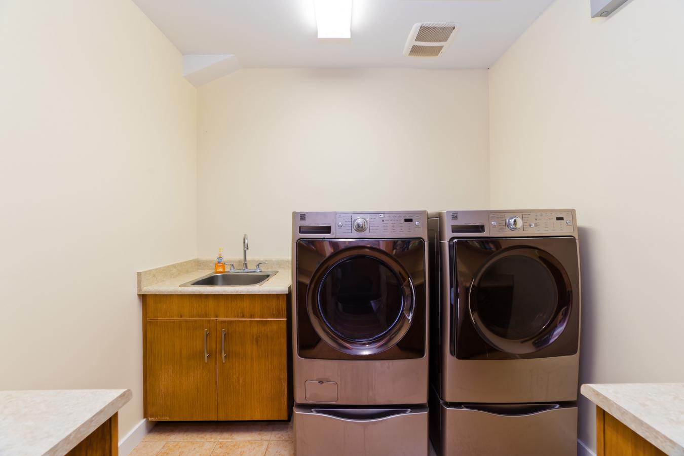 Kapaau, Hawaii, 96755, United States, 5 Bedrooms Bedrooms, ,3 BathroomsBathrooms,Residential,For Sale,1998740