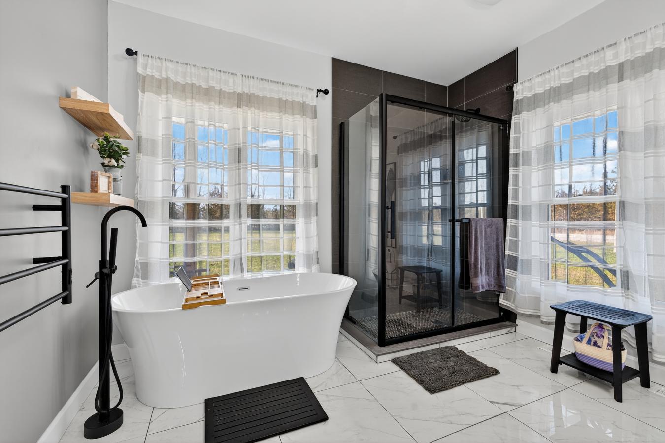 Prince Edward County, Prince Edward County, K0K 2T0, Canada, 3 Bedrooms Bedrooms, ,3 BathroomsBathrooms,Residential,For Sale,1998803