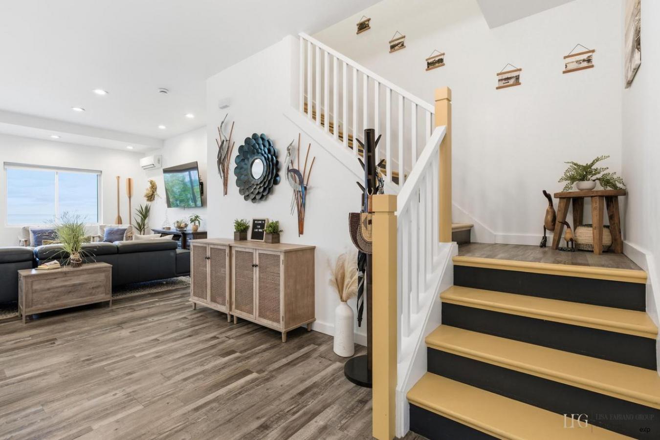 PLEASANT PRAIRIE, KENOSHA, 53158, United States, 3 Bedrooms Bedrooms, ,2 BathroomsBathrooms,Residential,For Sale,1998802