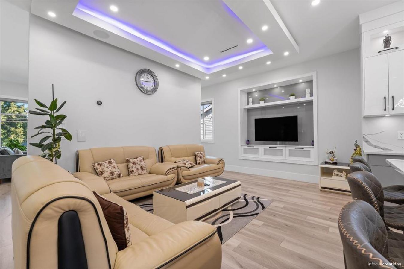 Surrey, BC, V3W7X6, Canada, 8 Bedrooms Bedrooms, ,7 BathroomsBathrooms,Residential,For Sale,1998800