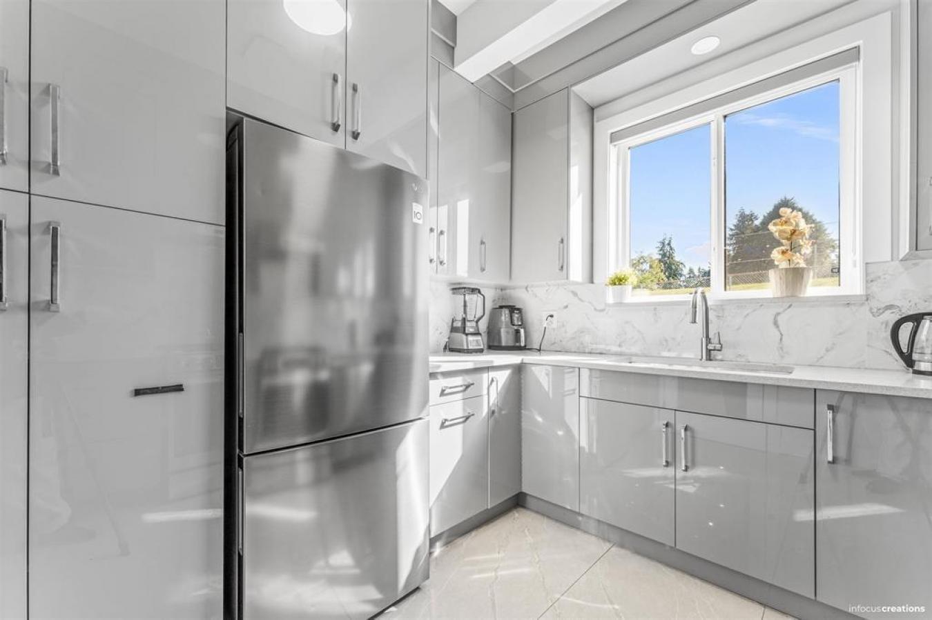 Surrey, BC, V3W7X6, Canada, 8 Bedrooms Bedrooms, ,7 BathroomsBathrooms,Residential,For Sale,1998800