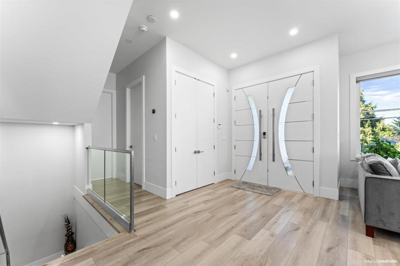 Surrey, BC, V3W7X6, Canada, 8 Bedrooms Bedrooms, ,7 BathroomsBathrooms,Residential,For Sale,1998800