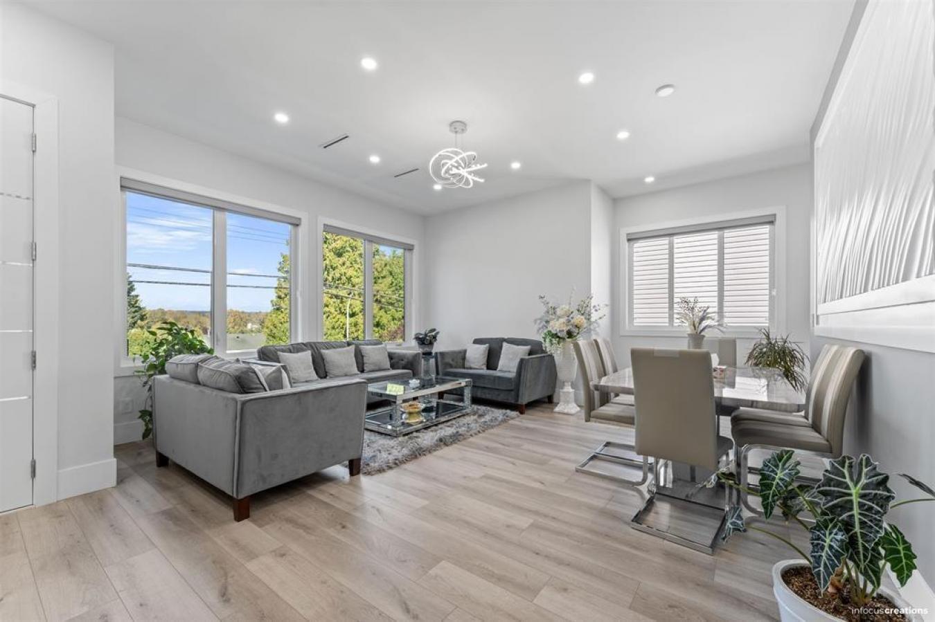 Surrey, BC, V3W7X6, Canada, 8 Bedrooms Bedrooms, ,7 BathroomsBathrooms,Residential,For Sale,1998800