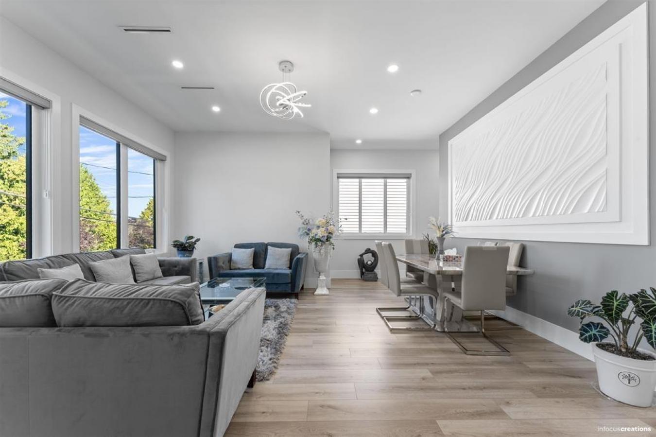 Surrey, BC, V3W7X6, Canada, 8 Bedrooms Bedrooms, ,7 BathroomsBathrooms,Residential,For Sale,1998800