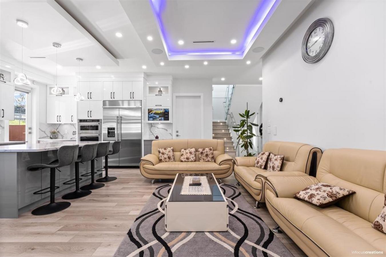 Surrey, BC, V3W7X6, Canada, 8 Bedrooms Bedrooms, ,7 BathroomsBathrooms,Residential,For Sale,1998800