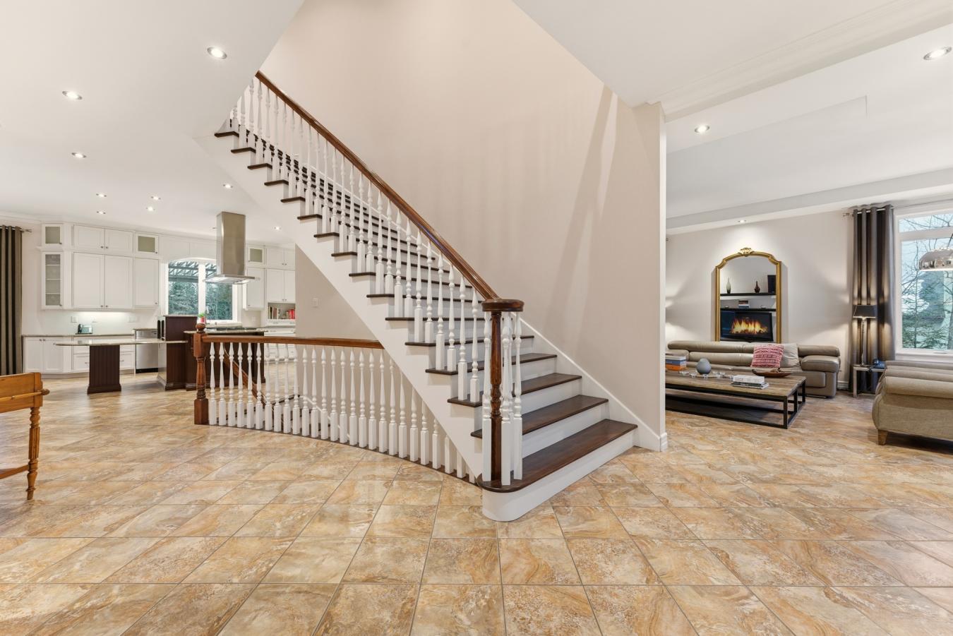 Sherbrooke, Eastern Townships, J1L 3A7, Canada, 4 Bedrooms Bedrooms, ,4 BathroomsBathrooms,Residential,For Sale,1998799