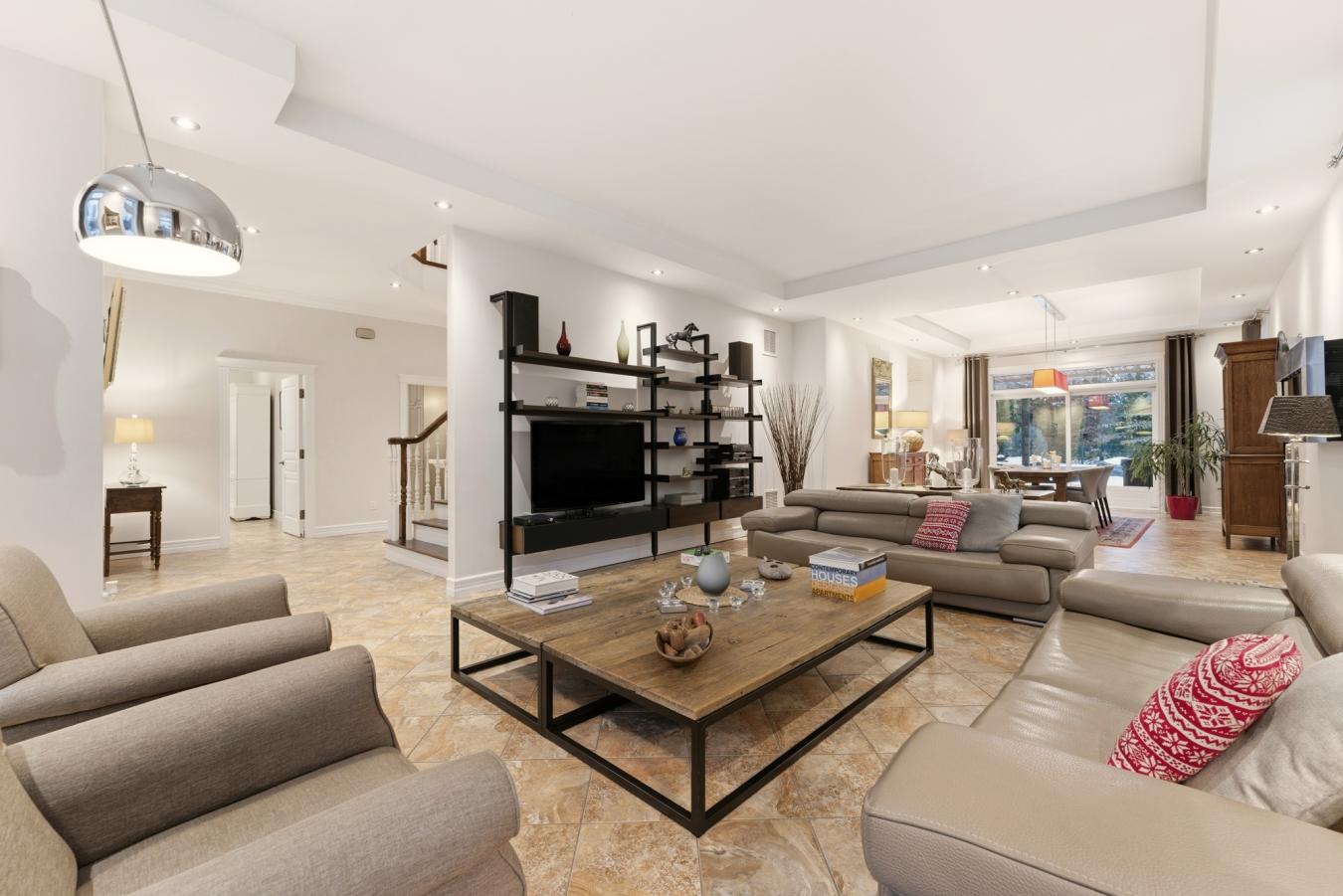 Sherbrooke, Eastern Townships, J1L 3A7, Canada, 4 Bedrooms Bedrooms, ,4 BathroomsBathrooms,Residential,For Sale,1998799