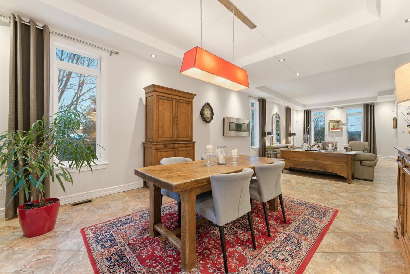 Sherbrooke, Eastern Townships, J1L 3A7, Canada, 4 Bedrooms Bedrooms, ,4 BathroomsBathrooms,Residential,For Sale,1998799