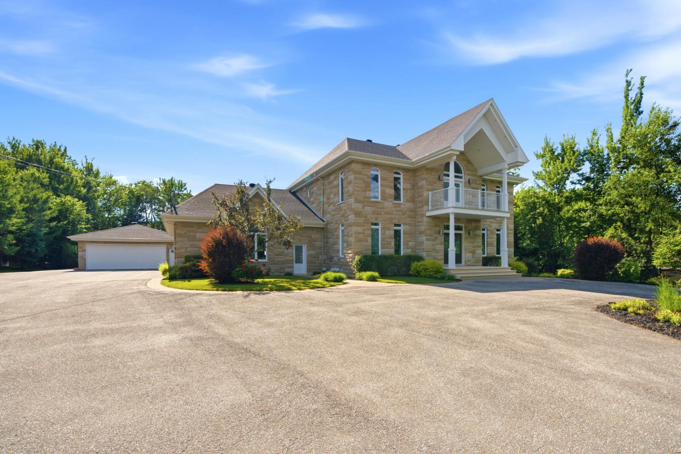1345 rue Gaston-Miron, Sherbrooke, Eastern Townships, J1L 3A7, Canada, 4 Bedrooms Bedrooms, ,4 BathroomsBathrooms,Residential,For Sale,1345 rue Gaston-Miron,22386547