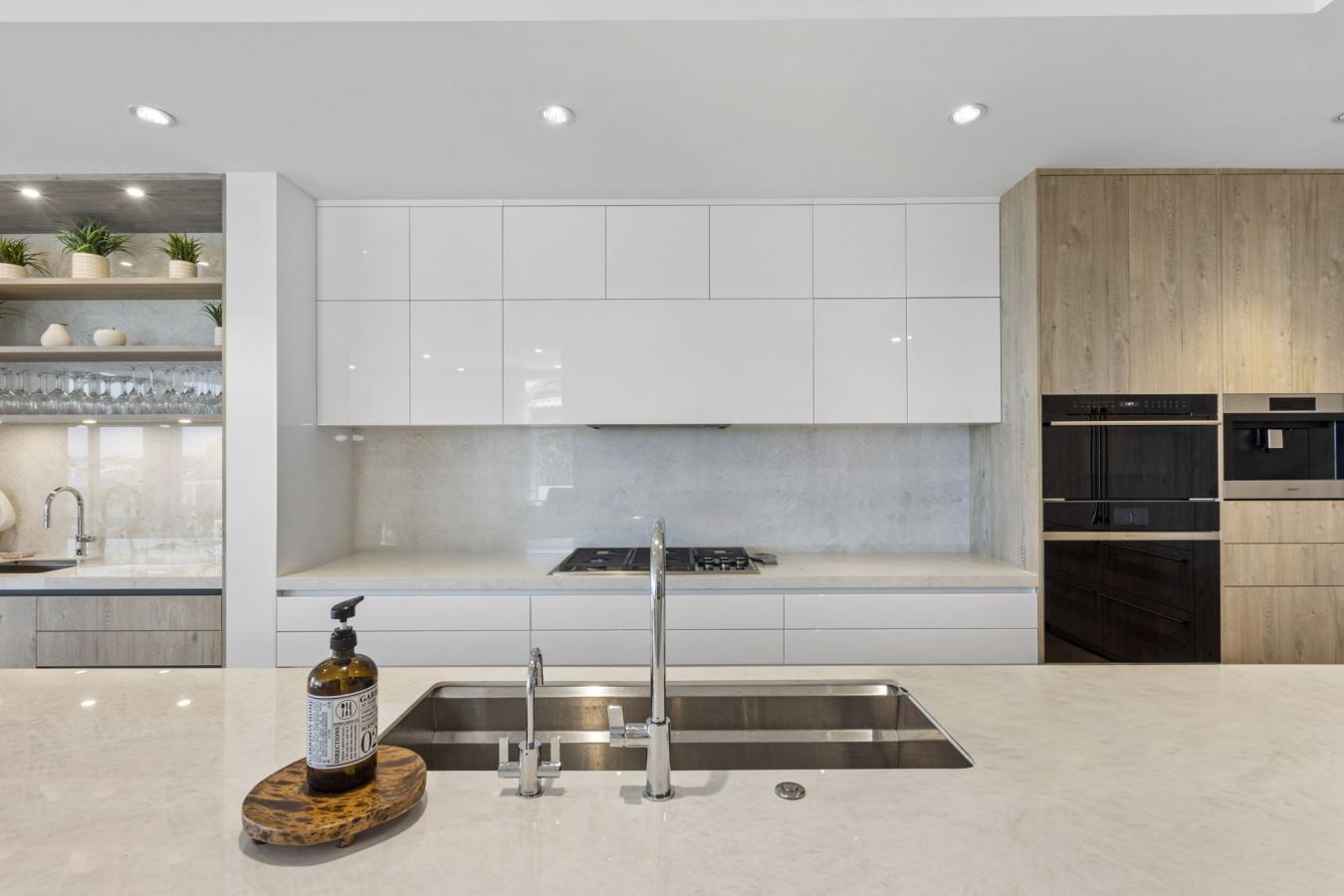 Delray Beach, Palm Beach, 33483, United States, 4 Bedrooms Bedrooms, ,3 BathroomsBathrooms,Residential,For Sale,1998797