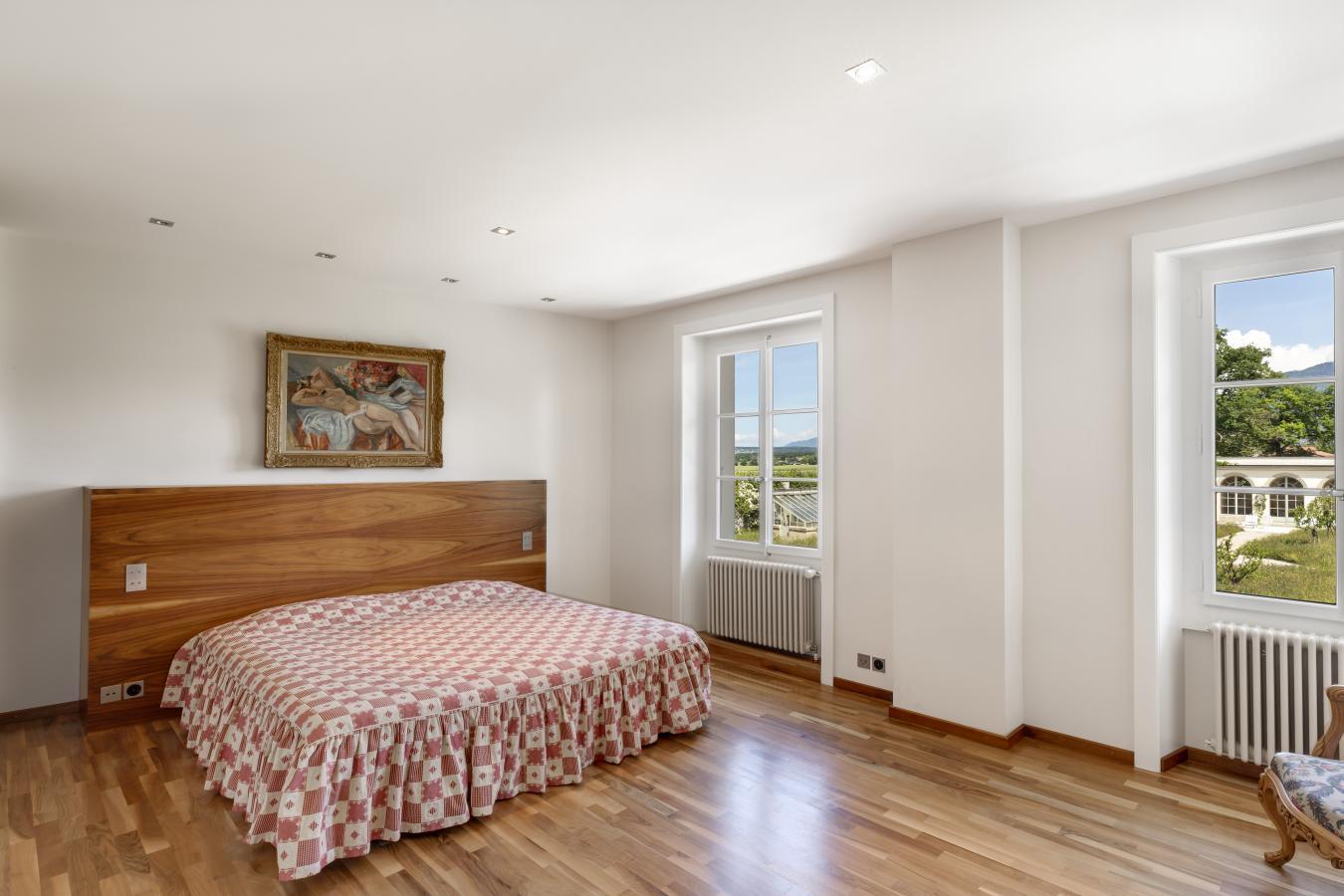 Lake Geneva, 1252, Switzerland, 8 Bedrooms Bedrooms, ,8 BathroomsBathrooms,Residential,For Sale,1998796