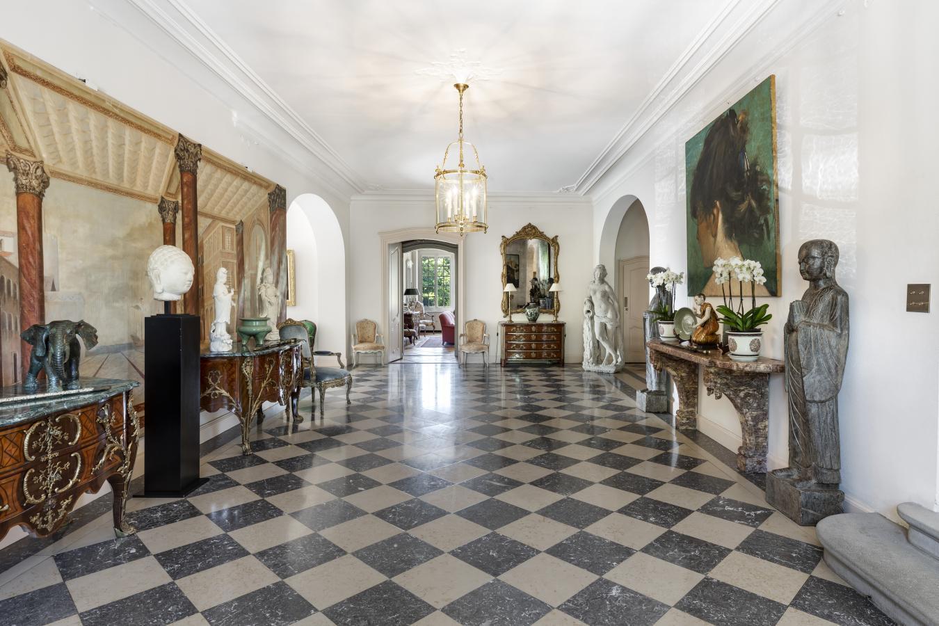 Lake Geneva, 1252, Switzerland, 8 Bedrooms Bedrooms, ,8 BathroomsBathrooms,Residential,For Sale,1998796