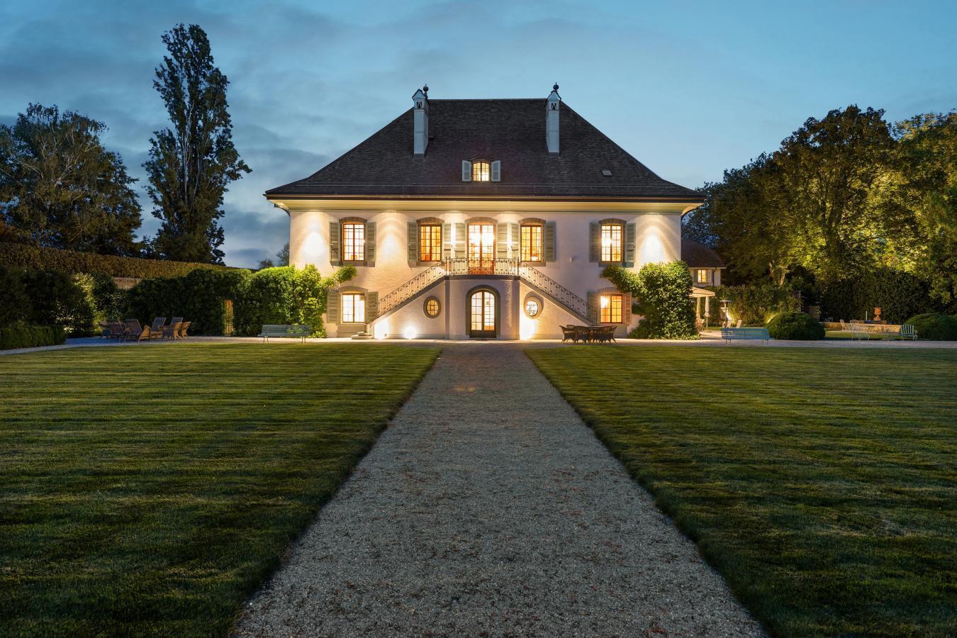 Lake Geneva, 1252, Switzerland, 8 Bedrooms Bedrooms, ,8 BathroomsBathrooms,Residential,For Sale,1998796