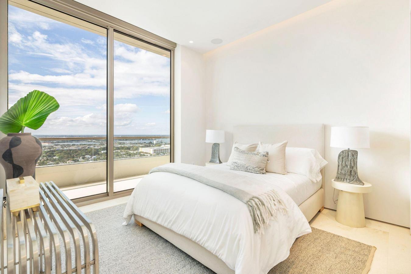 West Palm Beach, Florida, 33401, United States, 3 Bedrooms Bedrooms, ,3 BathroomsBathrooms,Residential,For Sale,1999250