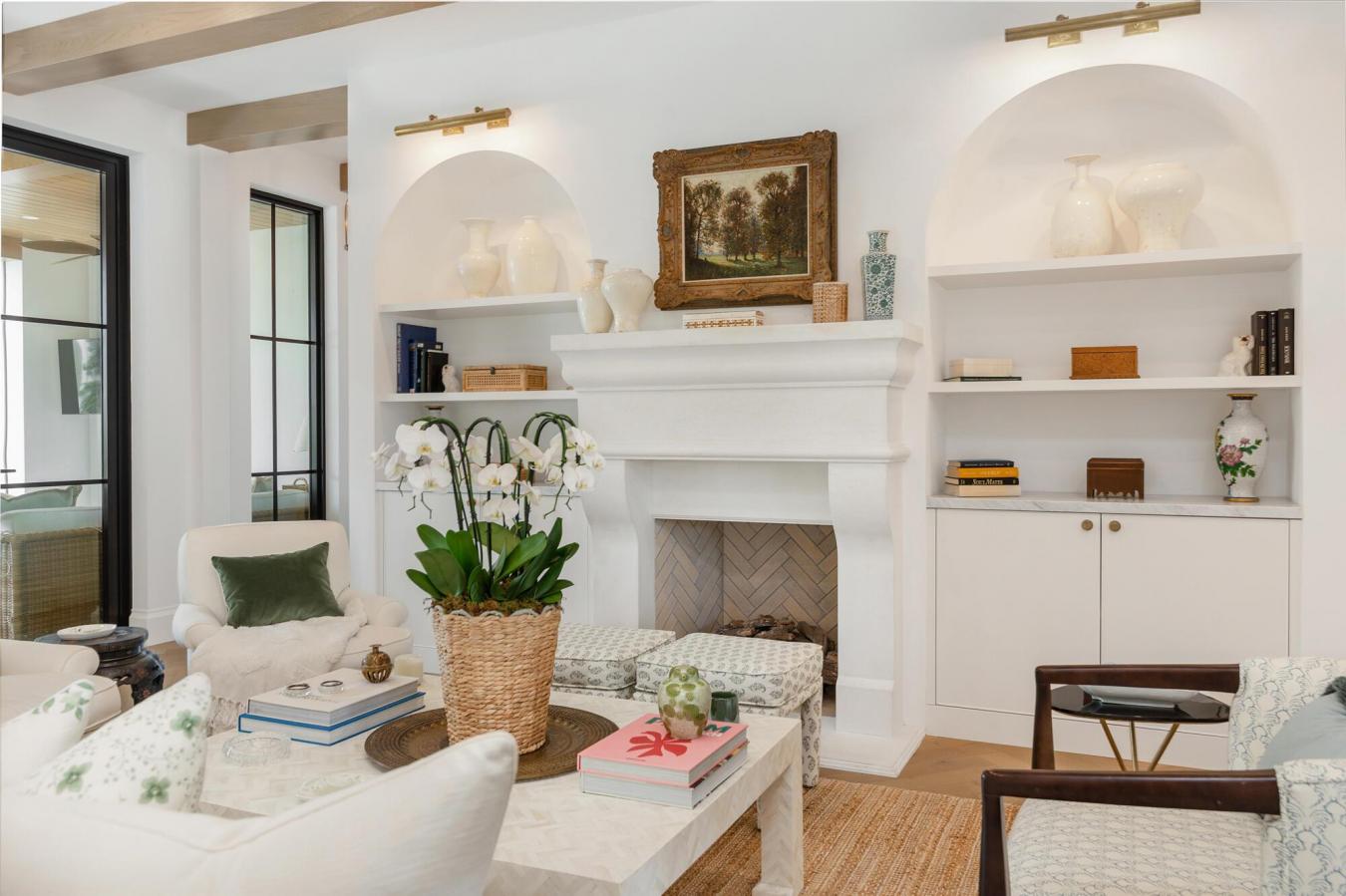 West Palm Beach, Florida, 33405, United States, 5 Bedrooms Bedrooms, ,5 BathroomsBathrooms,Residential,For Sale,1999249