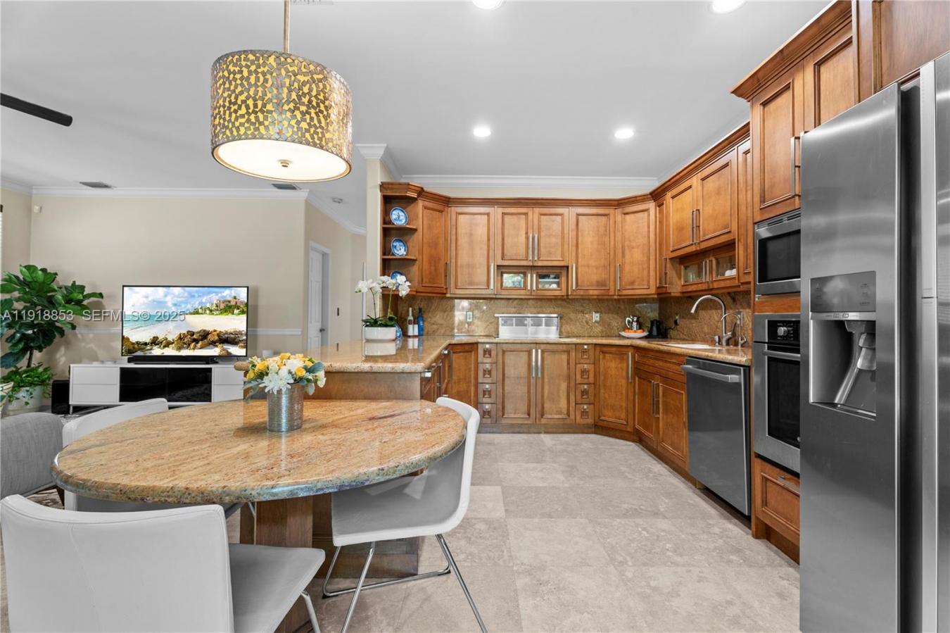 Miami, Florida, 33133, United States, 4 Bedrooms Bedrooms, ,3 BathroomsBathrooms,Residential,For Sale,1999242