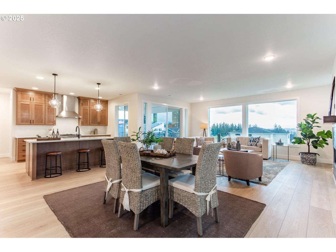 Portland, Washington, 97224, United States, ,Residential,For Sale,1999544