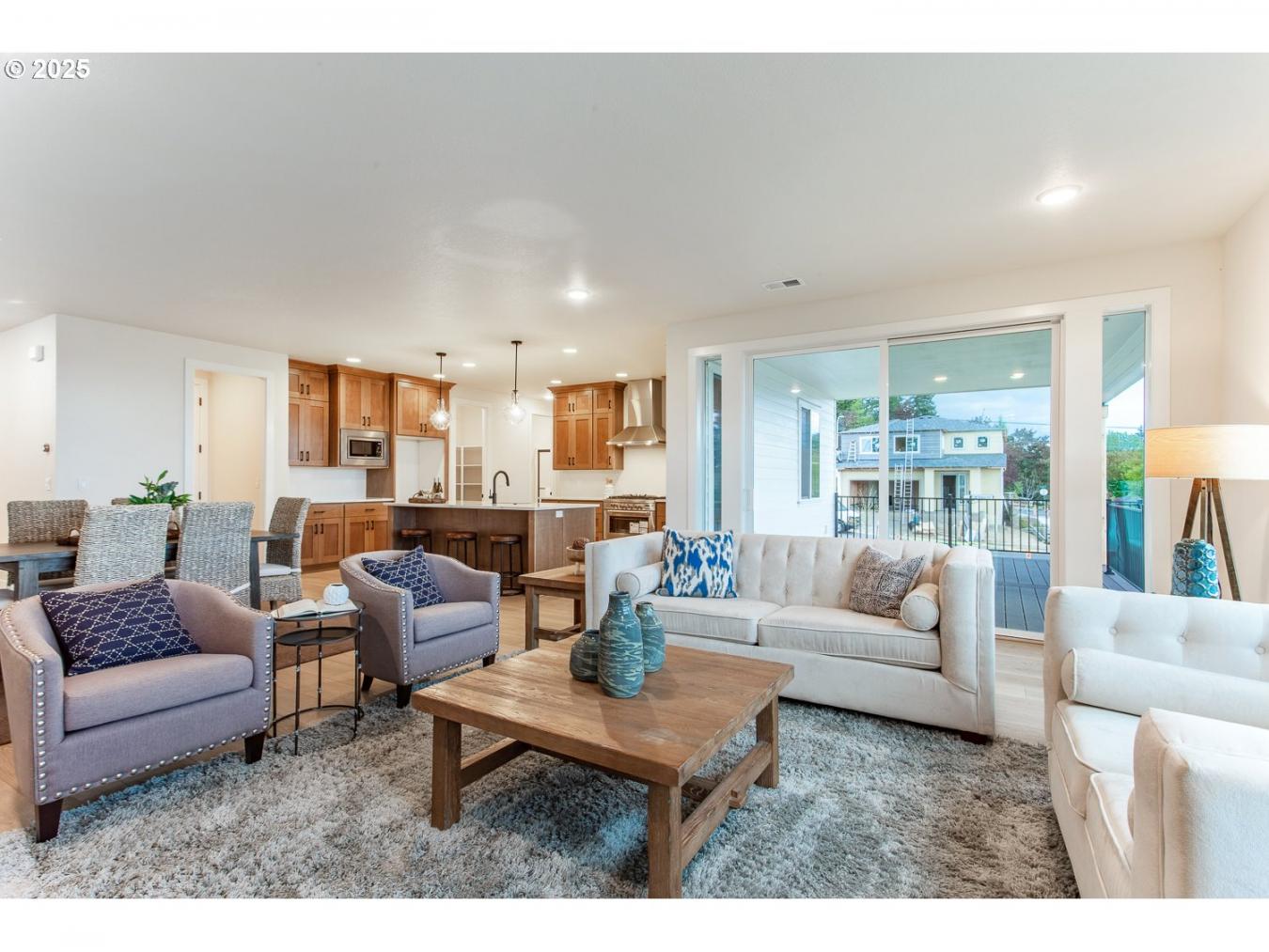 Portland, Washington, 97224, United States, ,Residential,For Sale,1999544