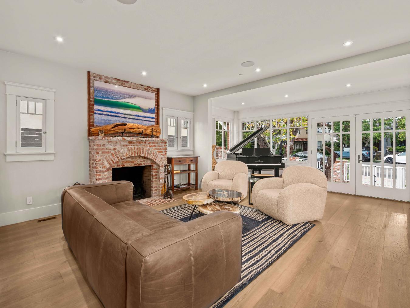 Coronado, San Diego, 92118, United States, 5 Bedrooms Bedrooms, ,3 BathroomsBathrooms,Residential,For Sale,1999543