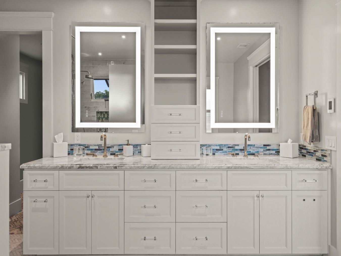 Coronado, San Diego, 92118, United States, 5 Bedrooms Bedrooms, ,3 BathroomsBathrooms,Residential,For Sale,1999543