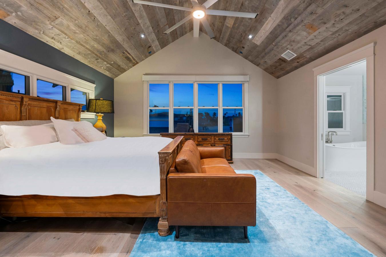 Coronado, San Diego, 92118, United States, 5 Bedrooms Bedrooms, ,3 BathroomsBathrooms,Residential,For Sale,1999543