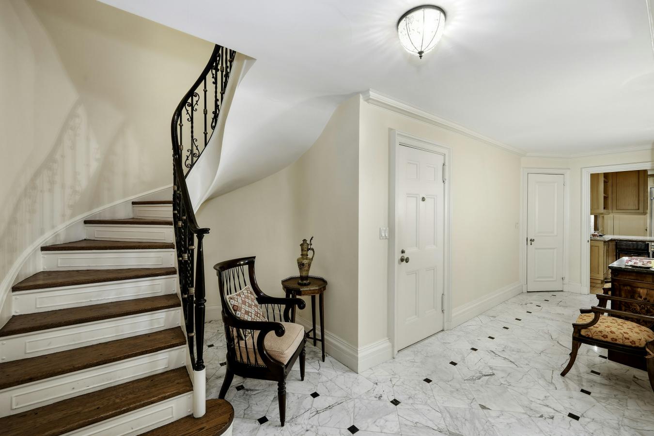 New York, New York, 10022, United States, 3 Bedrooms Bedrooms, ,3 BathroomsBathrooms,Residential,For Sale,1999540