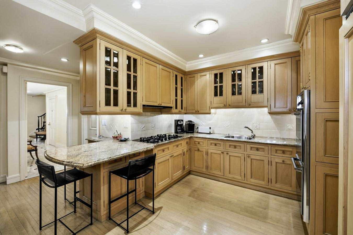 New York, New York, 10022, United States, 3 Bedrooms Bedrooms, ,3 BathroomsBathrooms,Residential,For Sale,1999540