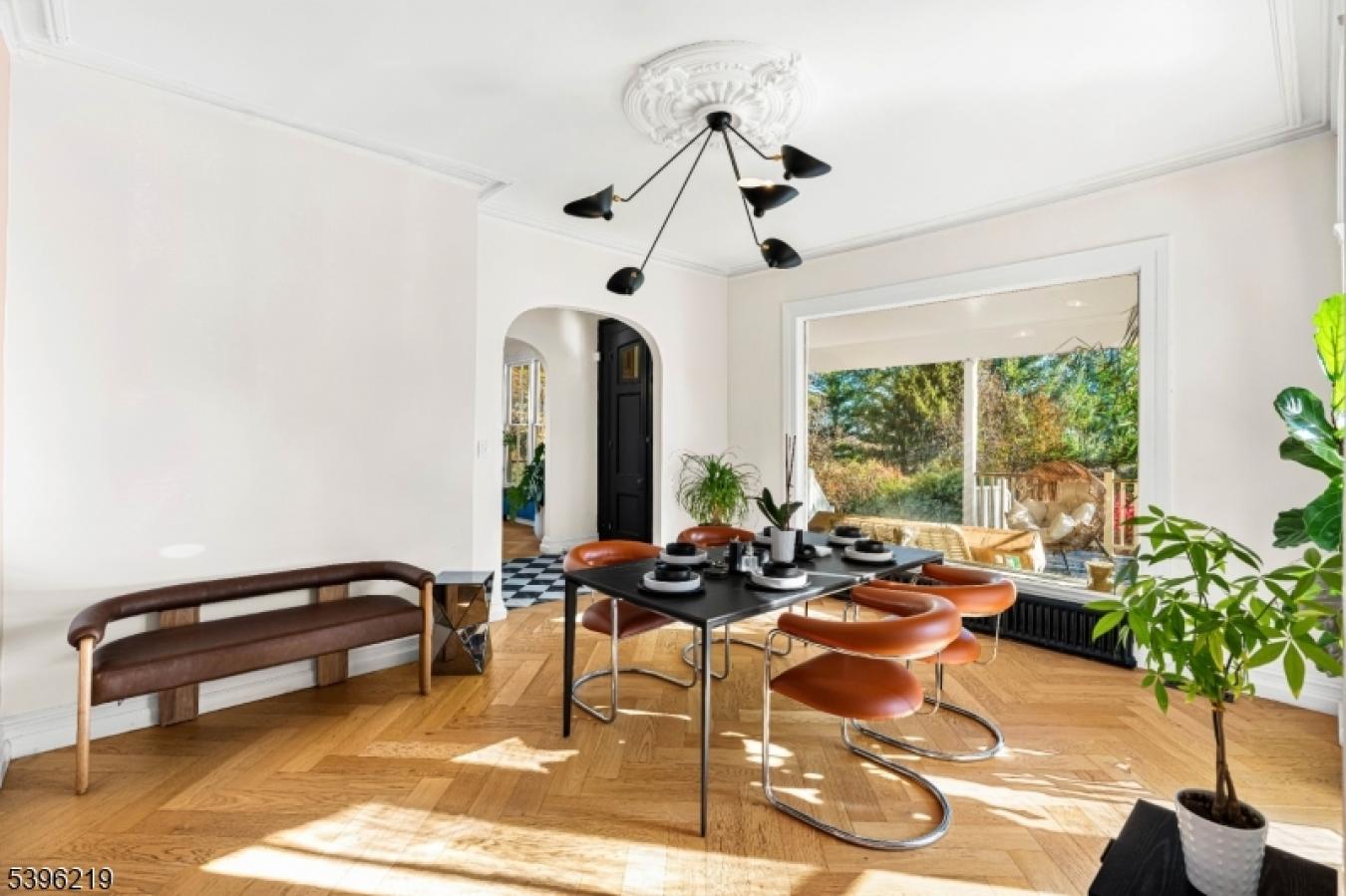 Watchung, Somerset, 07069, United States, 7 Bedrooms Bedrooms, ,5 BathroomsBathrooms,Residential,For Sale,1999537