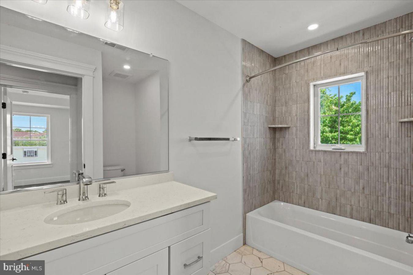 Wildwood Crest, New Jersey, 08260, United States, 5 Bedrooms Bedrooms, ,3 BathroomsBathrooms,Residential,For Sale,2000170