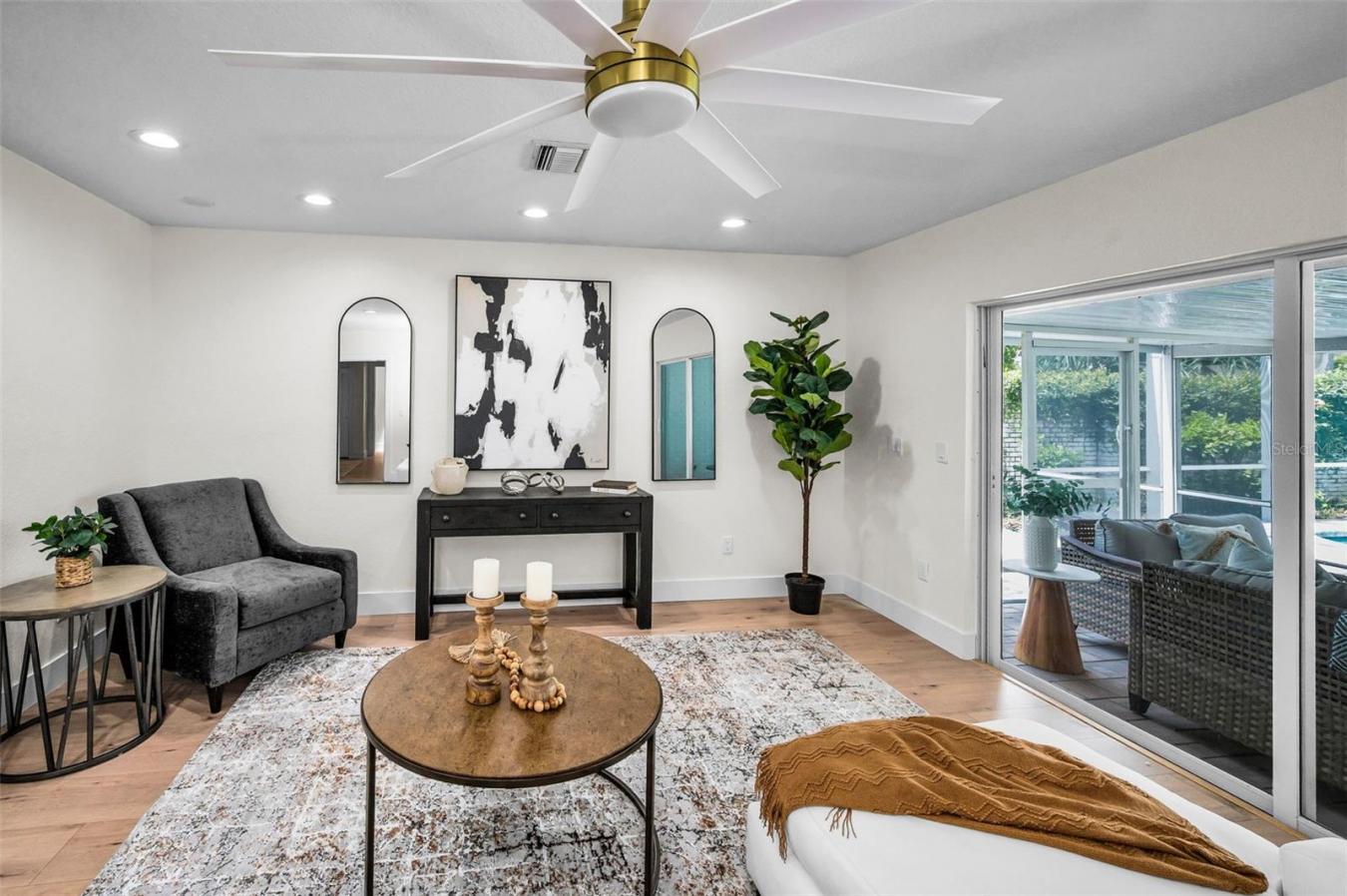 Tampa, Hillsborough, 33609, United States, 4 Bedrooms Bedrooms, ,3 BathroomsBathrooms,Residential,For Sale,1999538