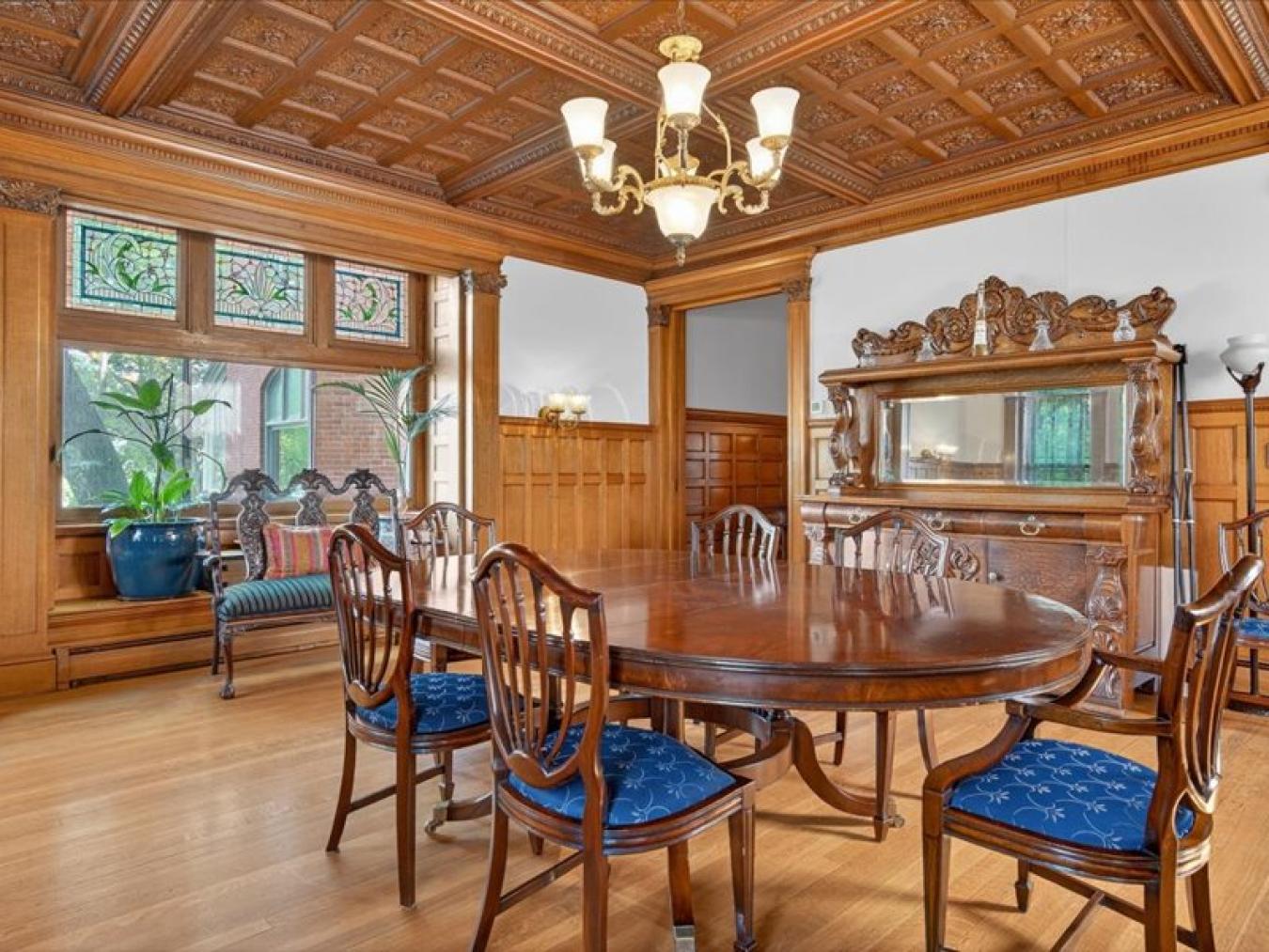 Saratoga Springs, Saratoga, 12866, United States, 8 Bedrooms Bedrooms, ,8 BathroomsBathrooms,Residential,For Sale,1999534