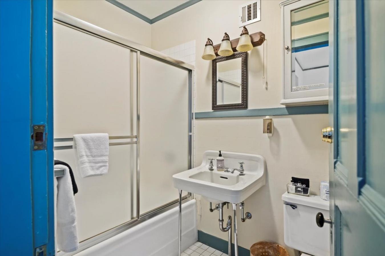 Saratoga Springs, Saratoga, 12866, United States, 8 Bedrooms Bedrooms, ,8 BathroomsBathrooms,Residential,For Sale,1999534