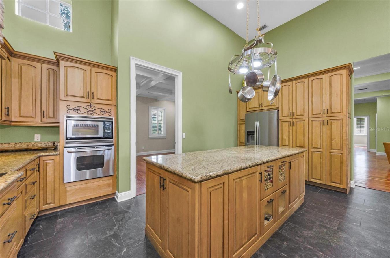 Holiday, Pasco, 34691, United States, 4 Bedrooms Bedrooms, ,4 BathroomsBathrooms,Residential,For Sale,1999533