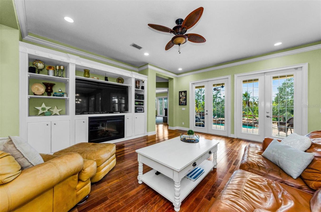 Holiday, Pasco, 34691, United States, 4 Bedrooms Bedrooms, ,4 BathroomsBathrooms,Residential,For Sale,1999533