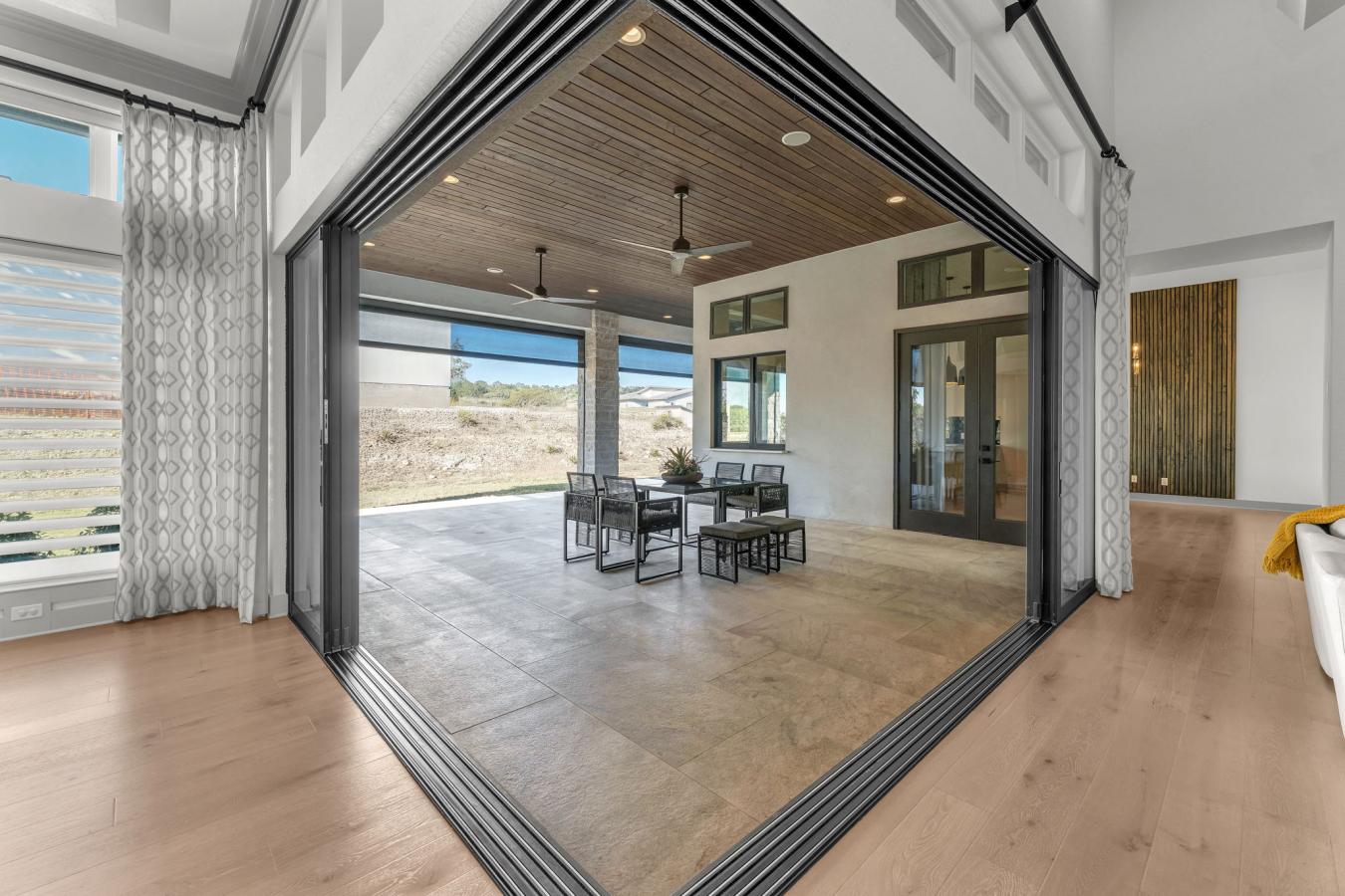 San Antonio, Texas, 78255, United States, 3 Bedrooms Bedrooms, ,4 BathroomsBathrooms,Residential,For Sale,2000164