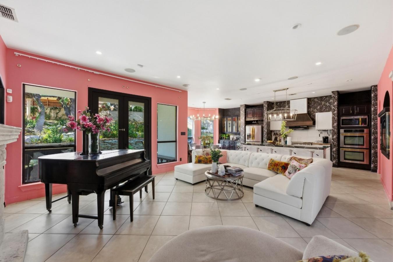 Austin, Travis, 78734, United States, 4 Bedrooms Bedrooms, ,4 BathroomsBathrooms,Residential,For Sale,2000163