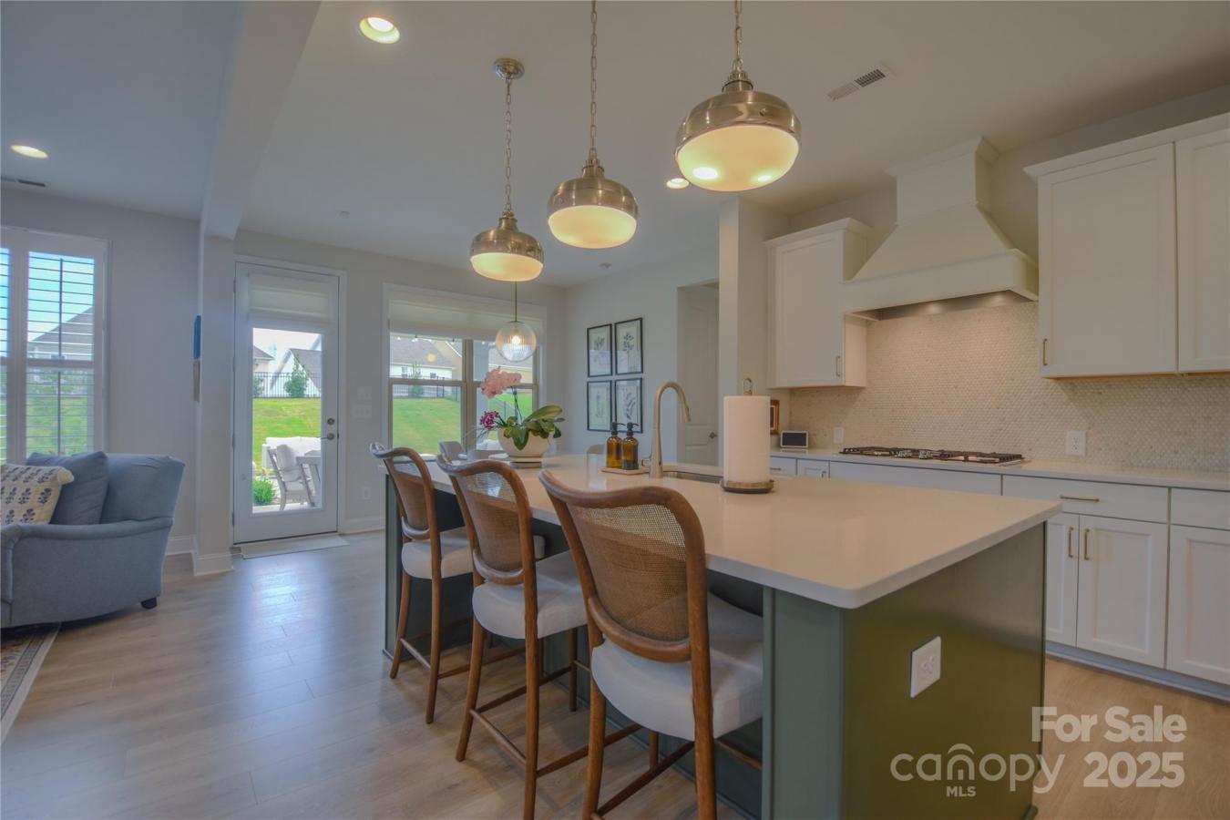 Charlotte, Mecklenburg, 28278, United States, 4 Bedrooms Bedrooms, ,3 BathroomsBathrooms,Residential,For Sale,2000156