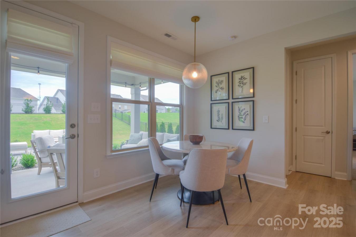 Charlotte, Mecklenburg, 28278, United States, 4 Bedrooms Bedrooms, ,3 BathroomsBathrooms,Residential,For Sale,2000156