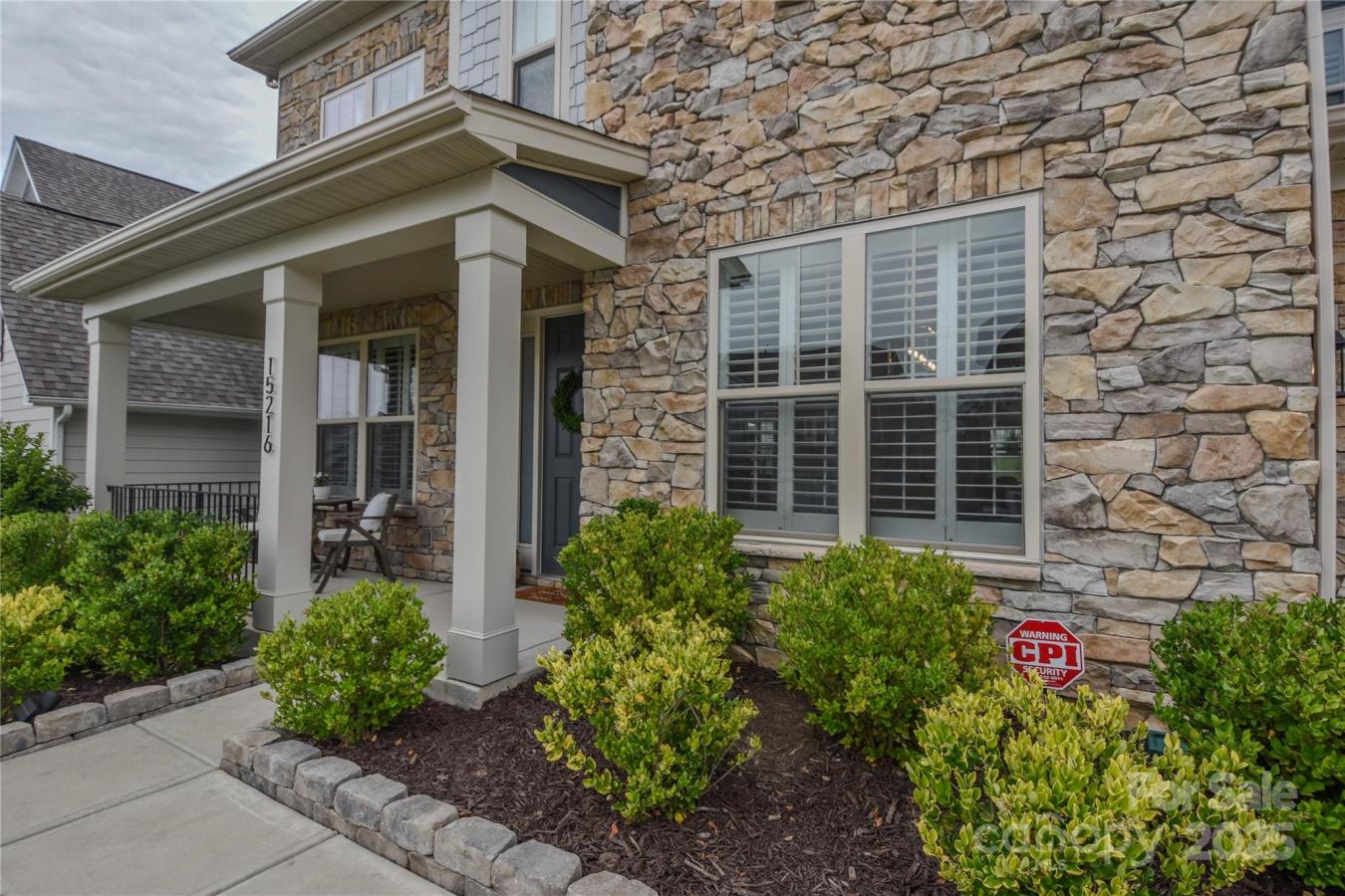 Charlotte, Mecklenburg, 28278, United States, 4 Bedrooms Bedrooms, ,3 BathroomsBathrooms,Residential,For Sale,2000156