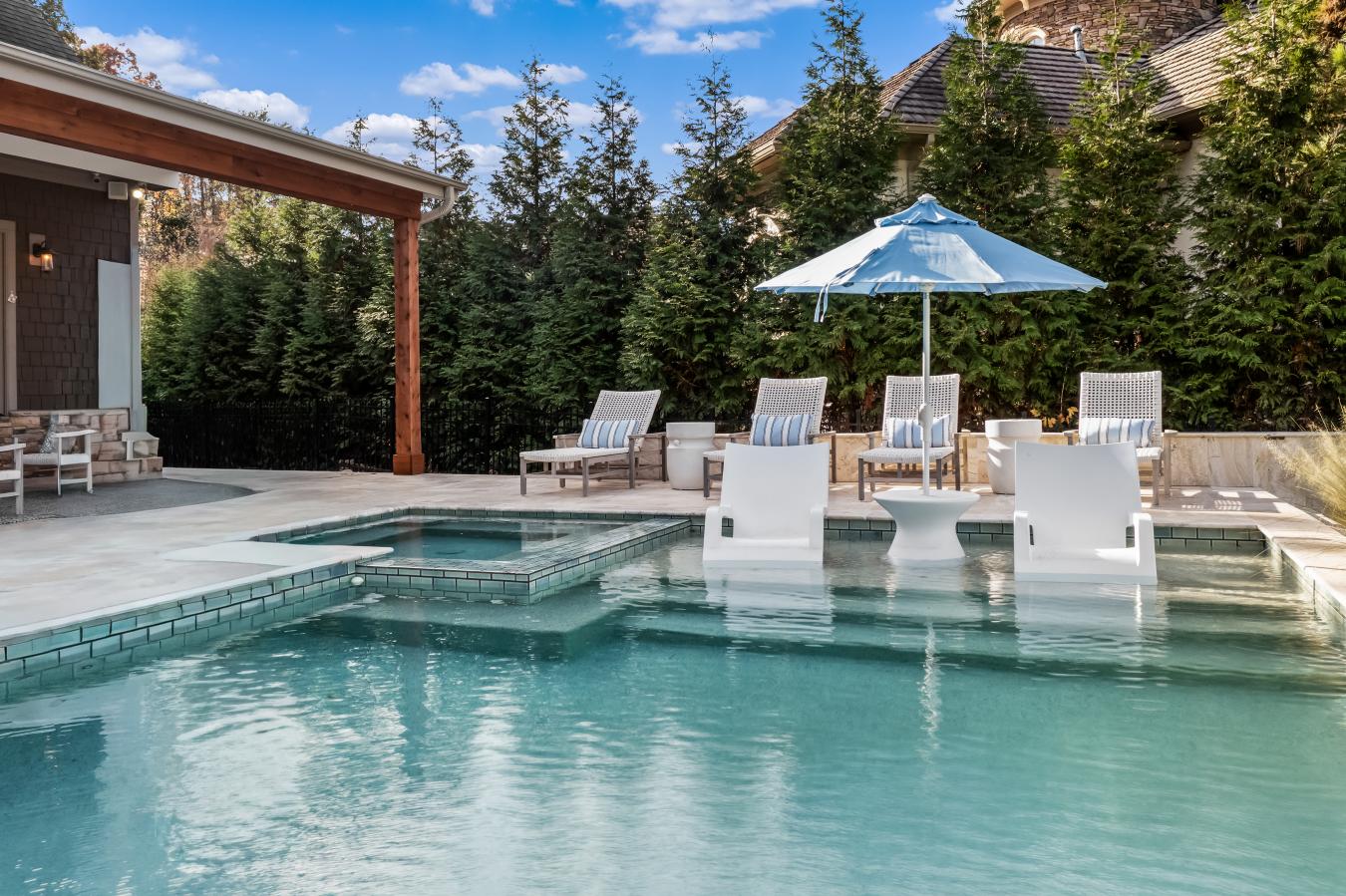 Cornelius, Mecklenburg, 28031, United States, 5 Bedrooms Bedrooms, ,4 BathroomsBathrooms,Residential,For Sale,2000155