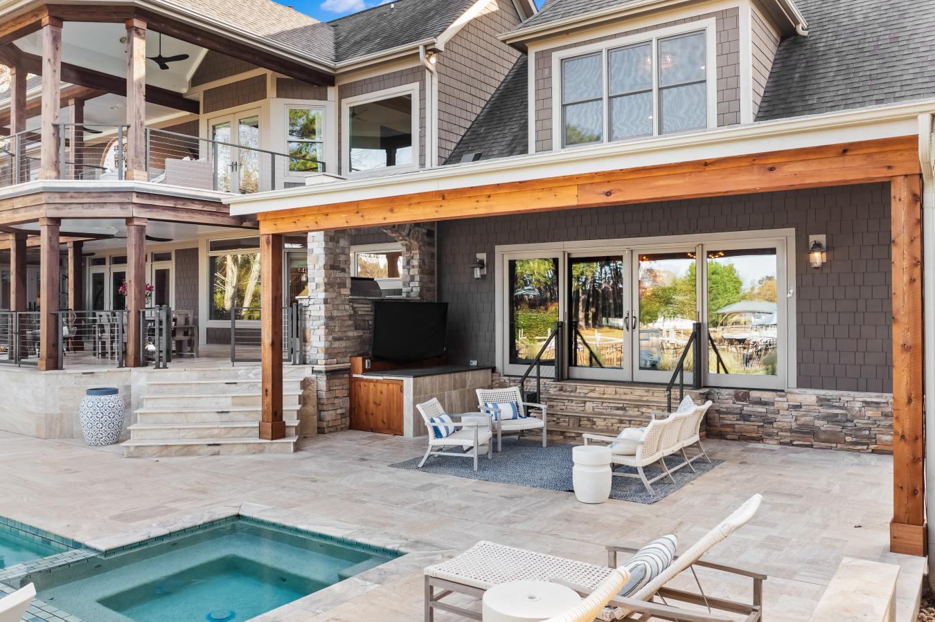 Cornelius, Mecklenburg, 28031, United States, 5 Bedrooms Bedrooms, ,4 BathroomsBathrooms,Residential,For Sale,2000155